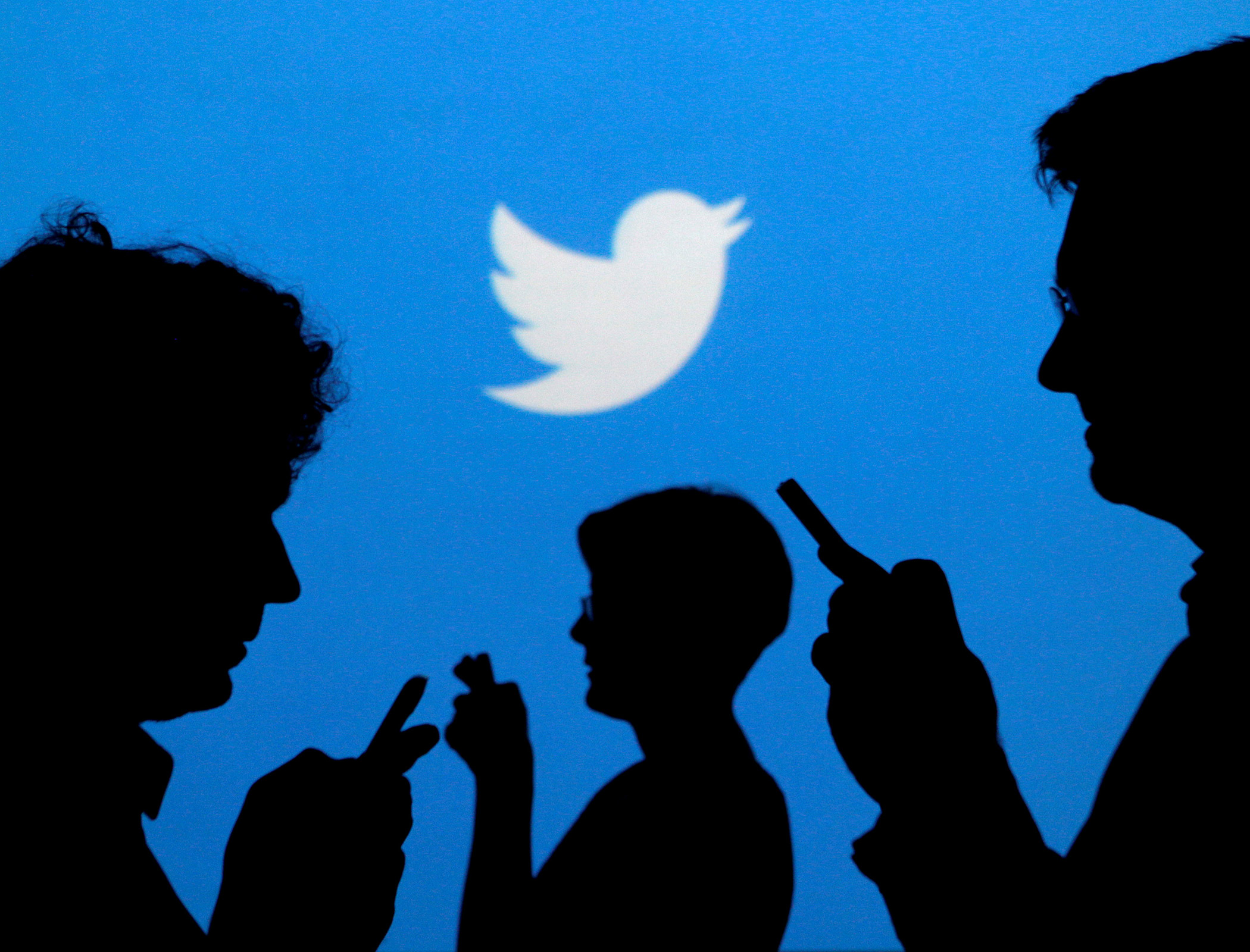 Twitter shareholders approve Musk's $44bn takeover bid
