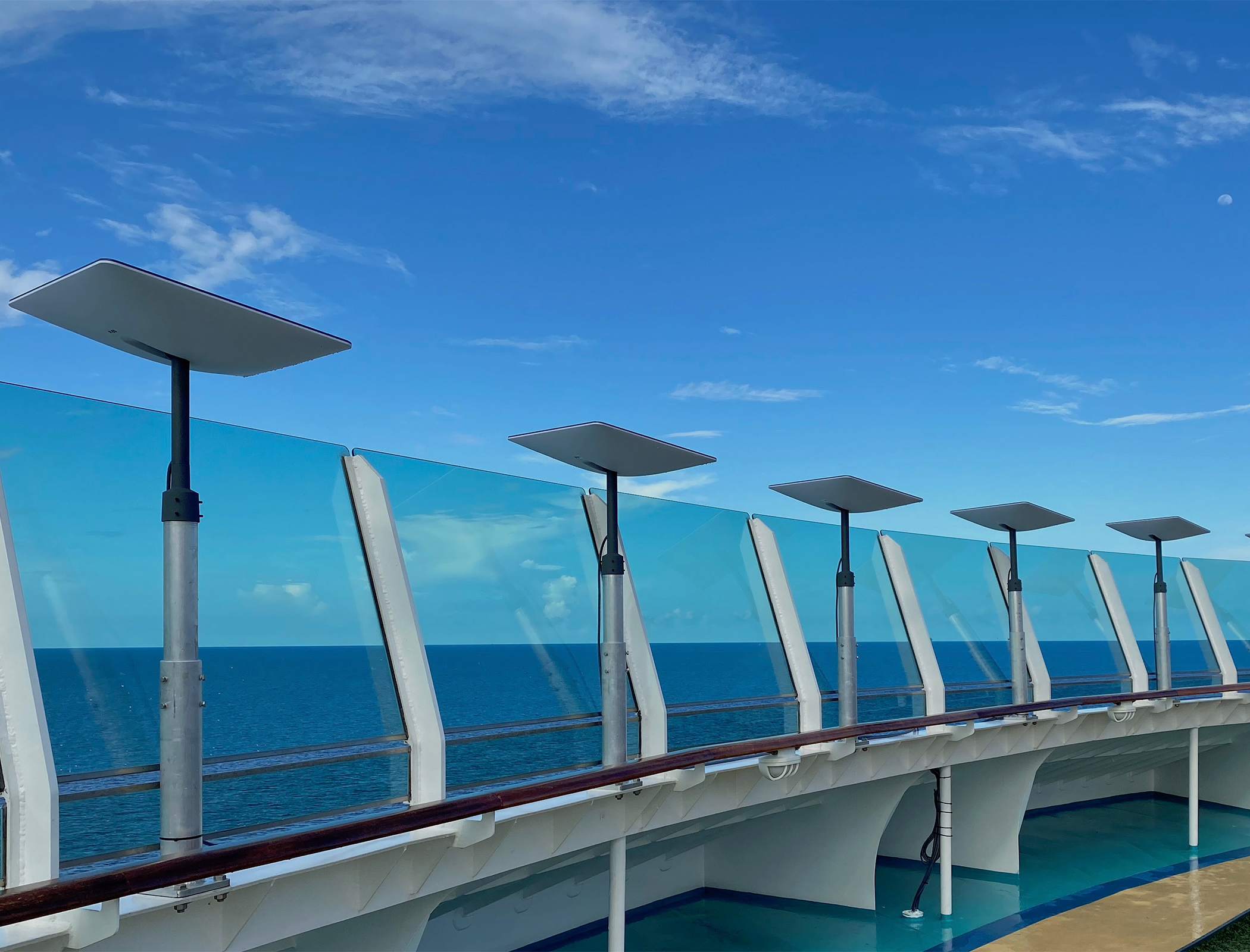 Cruise operator to use SpaceX’s Starlink to provide passengers with broadband