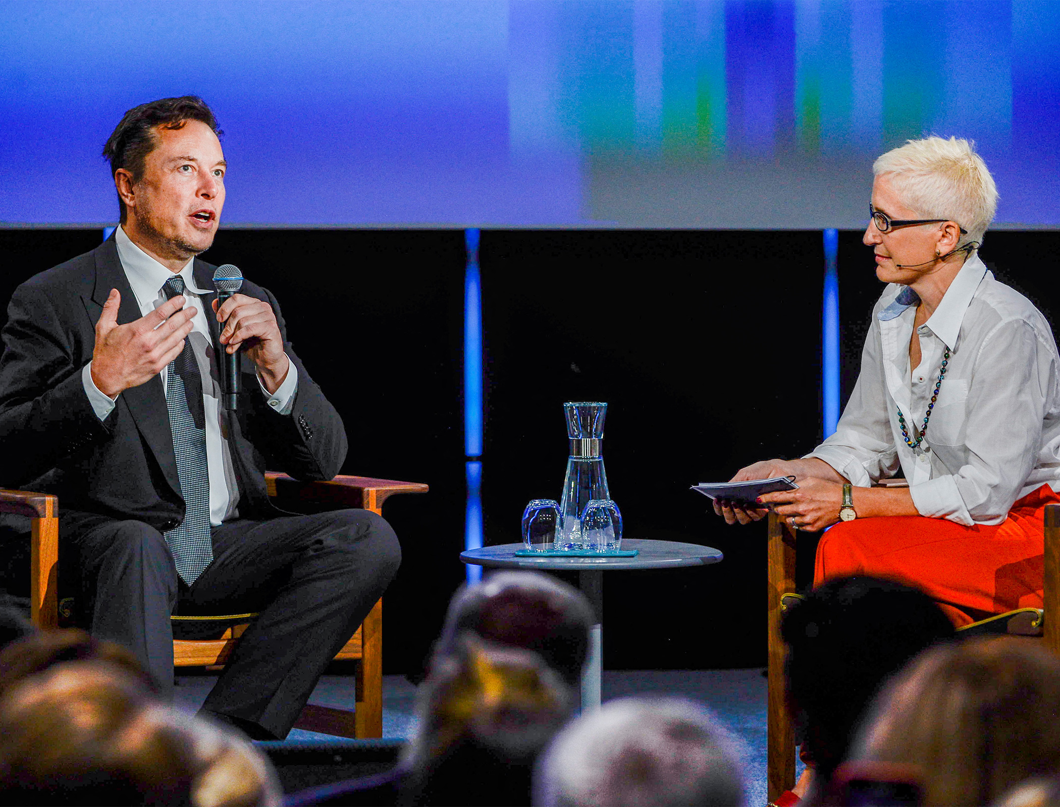 Elon Musk hopes Teslas will be fully self-driving by the end of the year