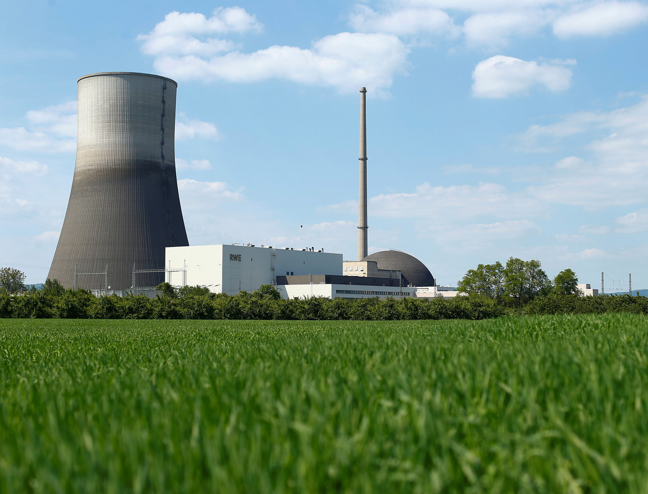 UK faces energy generation crisis from 2028; Hinkley Point C delayed again
