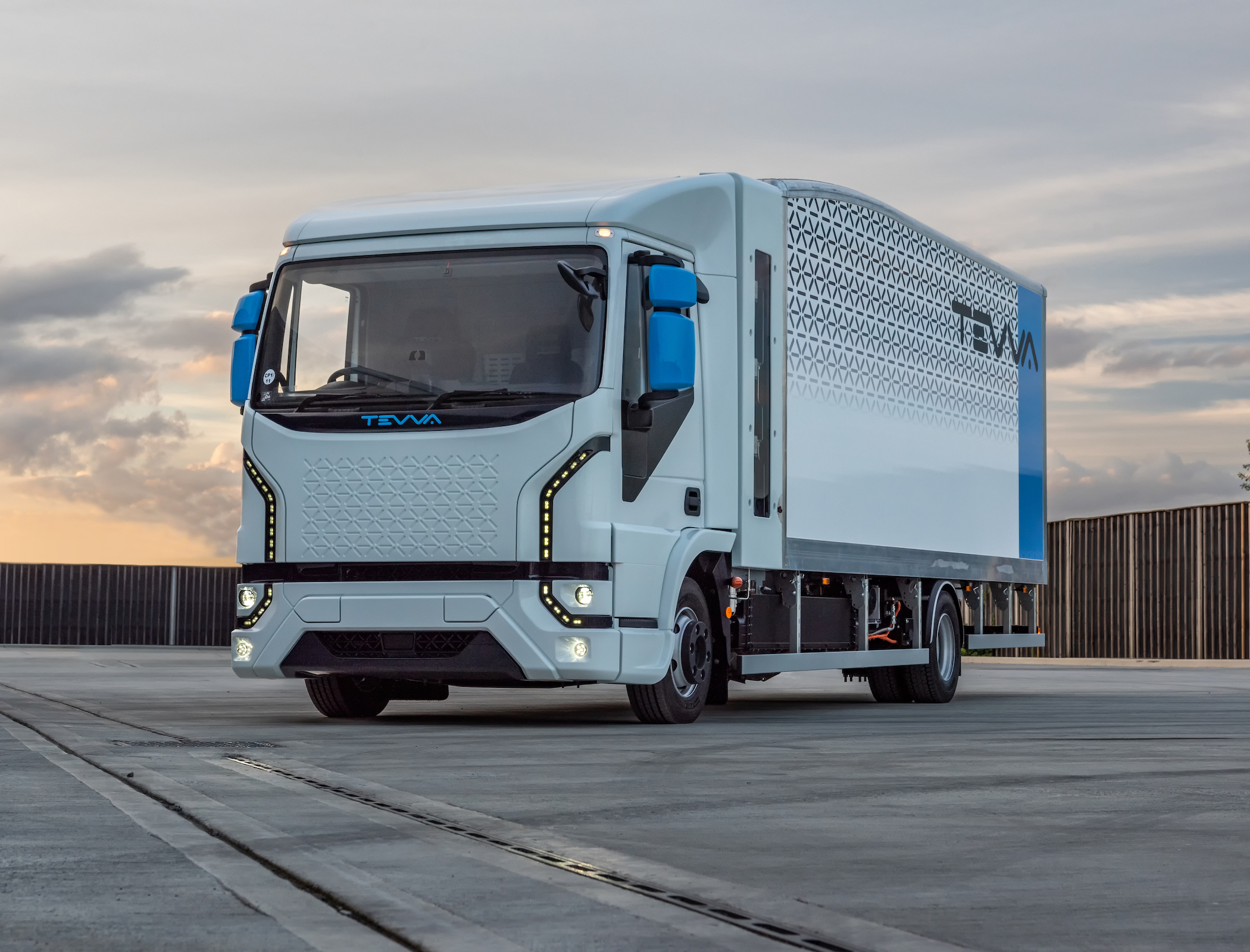 UK’s first mass-produced hydrogen truck unveiled