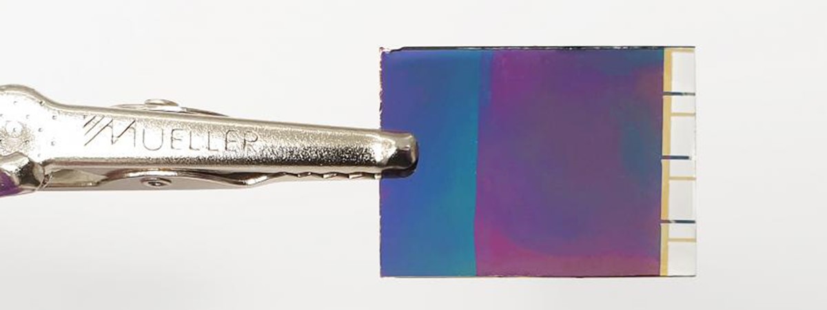 ‘Electronic paper’ displays colours at a fraction of the energy cost