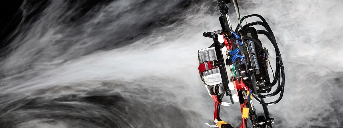 Drone flight algorithm beats all human pilots in test race