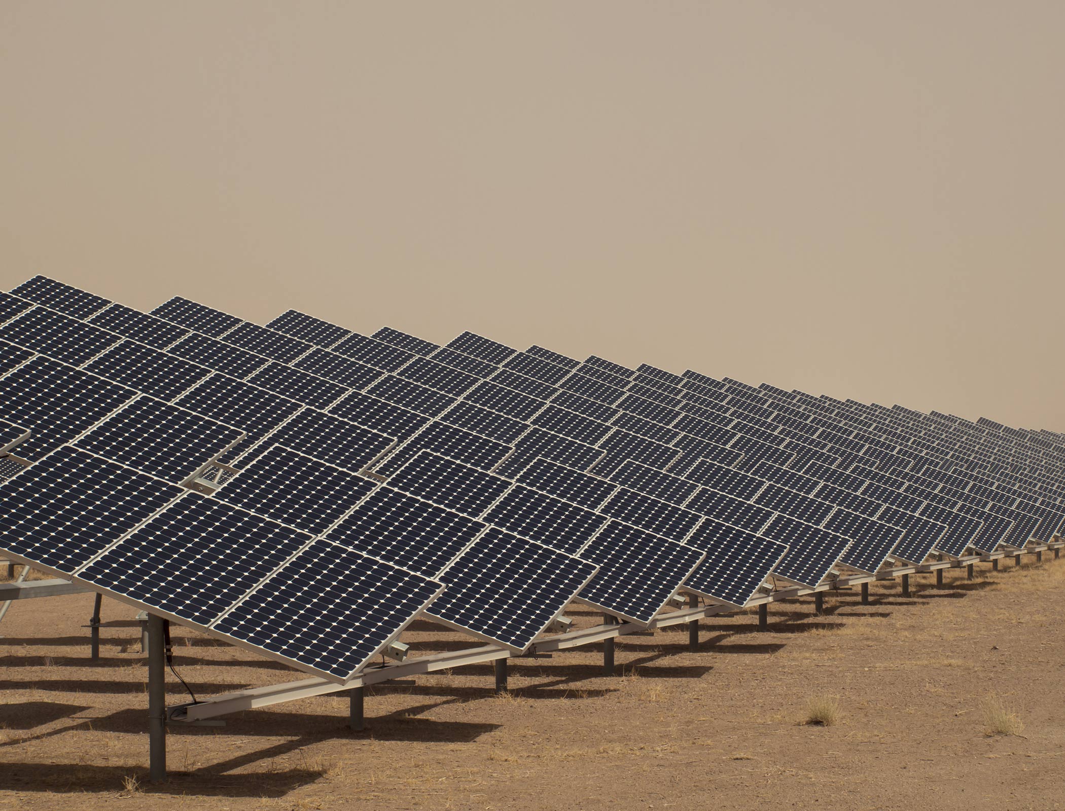 UAE opens giant solar plant in Abu Dhabi desert