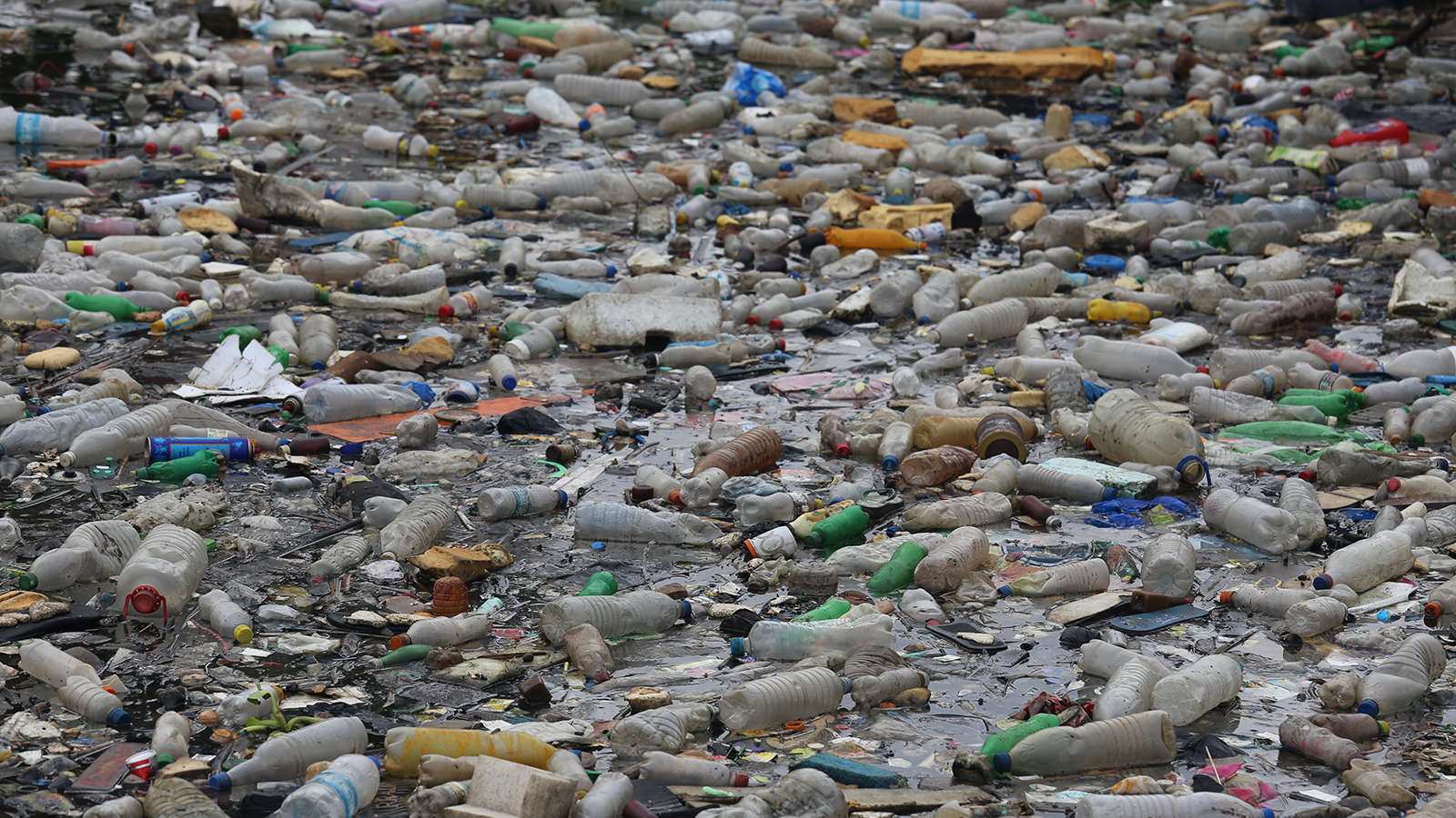 Less than 10% of plastic is manufactured from recycled materials, study finds