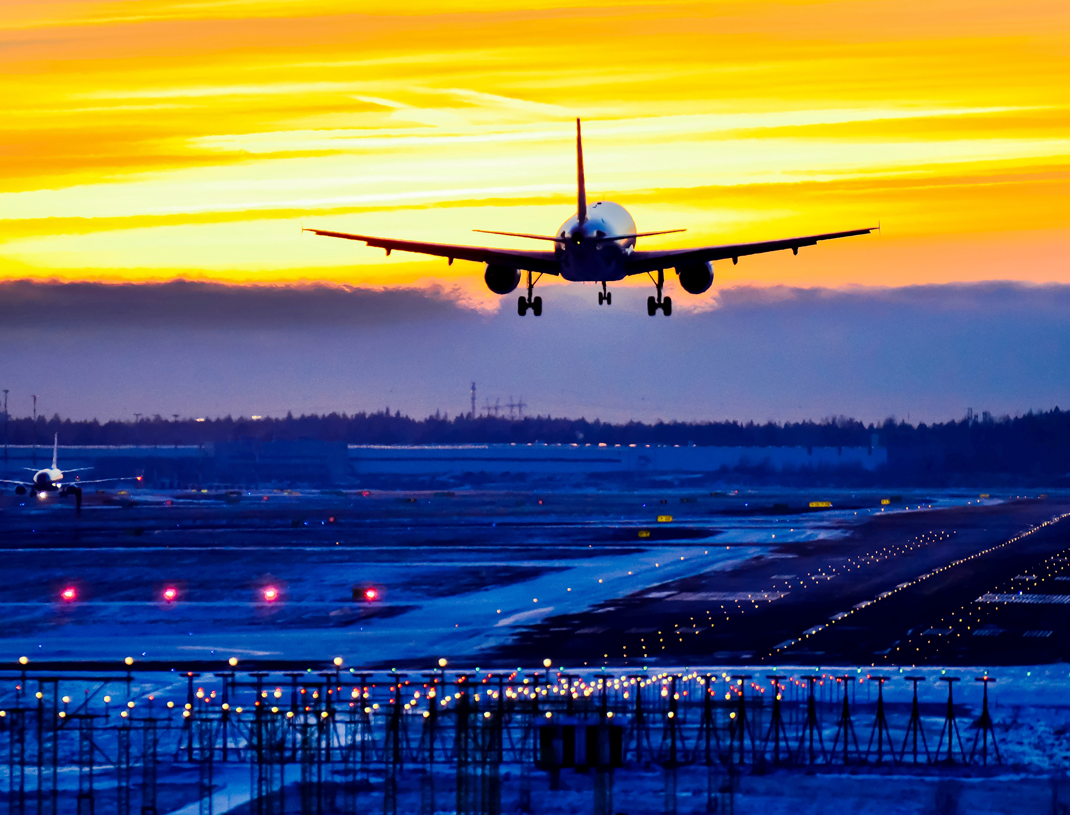 Aviation sector unconvinced it will meet 2050 decarbonisation target