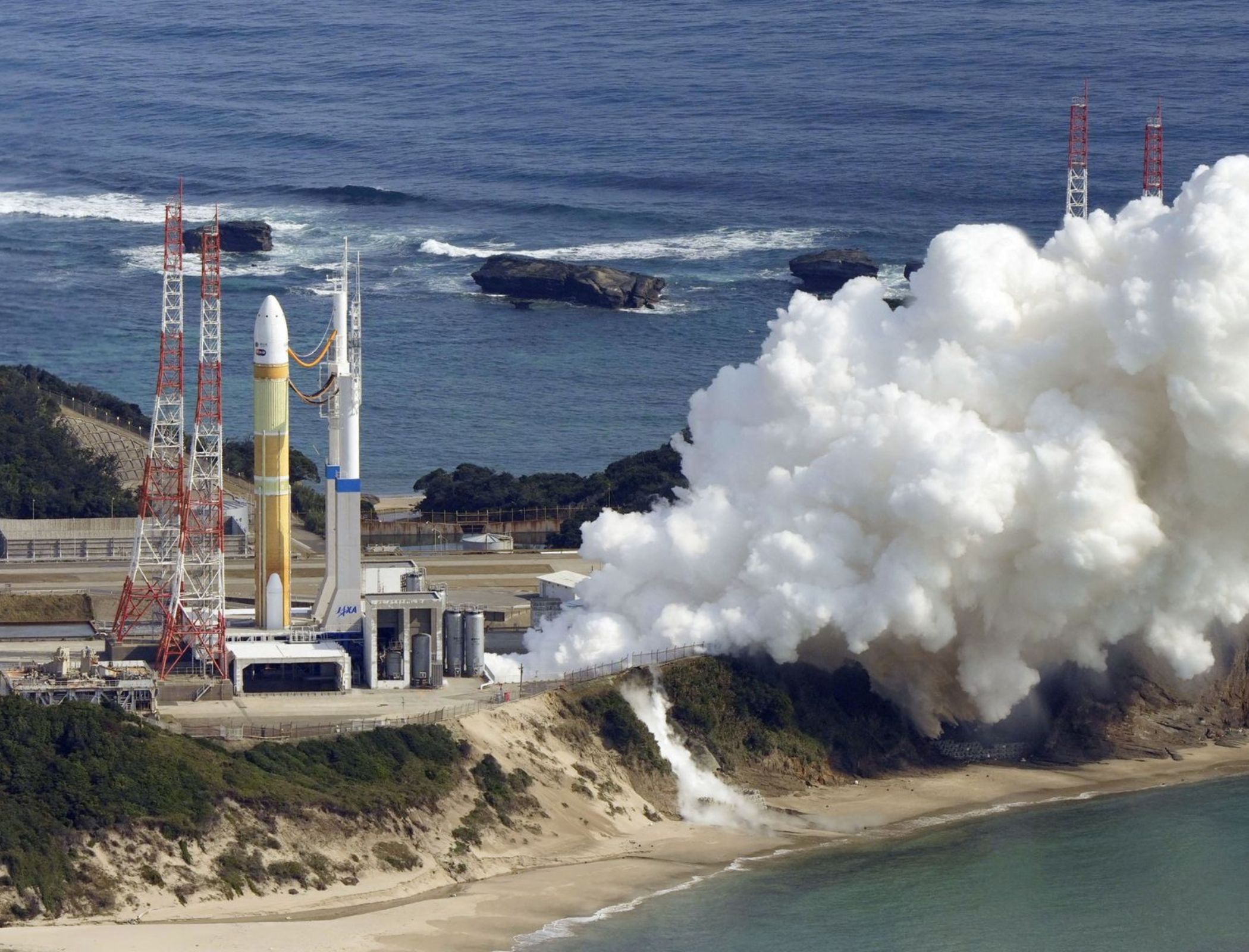 Japan's H3 rocket self-destructs after failed launch
