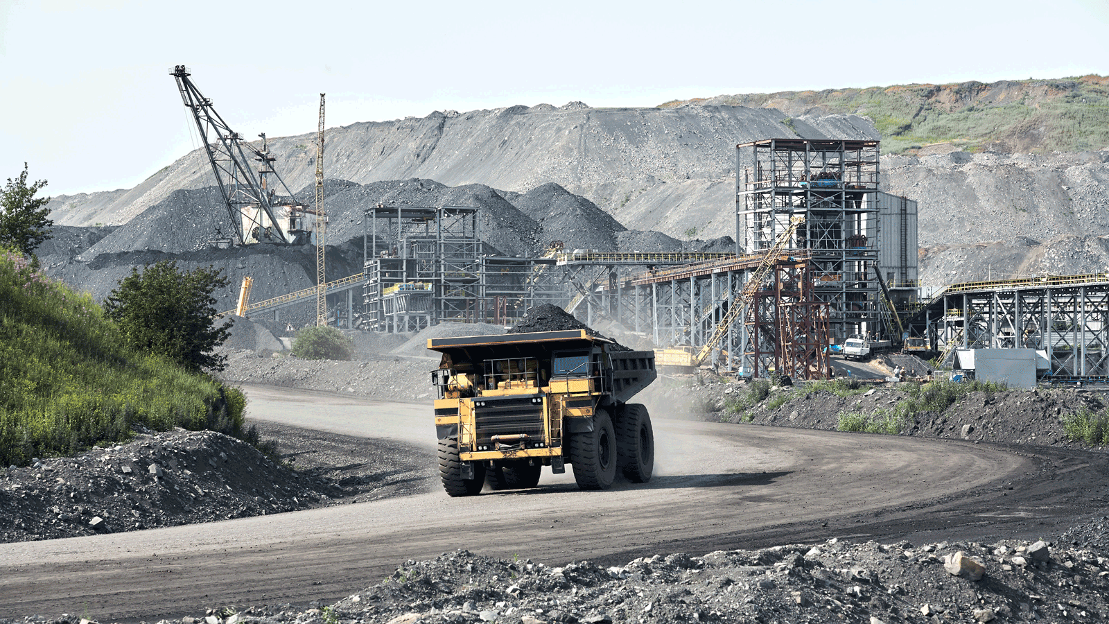 Trump signs orders to revive coal production and limit state climate powers