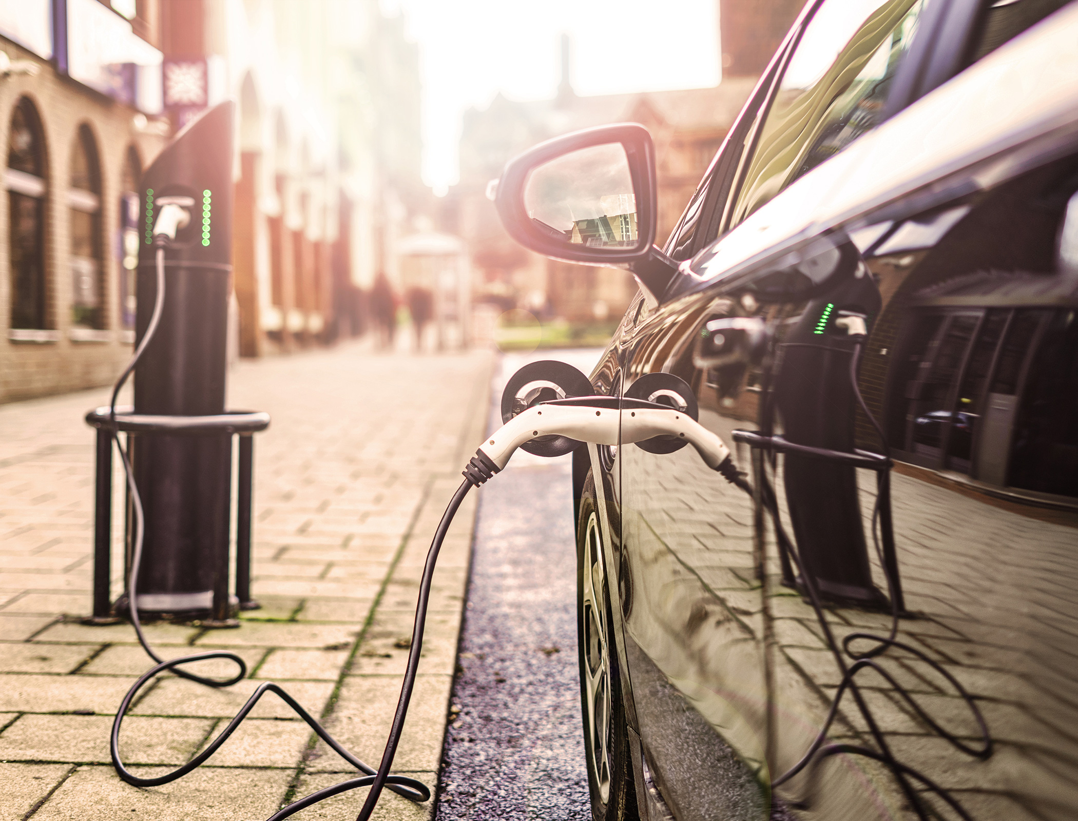 California asks residents not to charge electric vehicles during heatwave