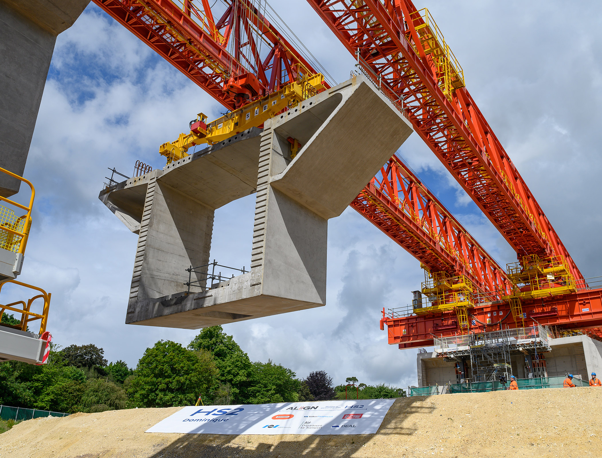 HS2 begins constructing the UK’s longest railway bridge