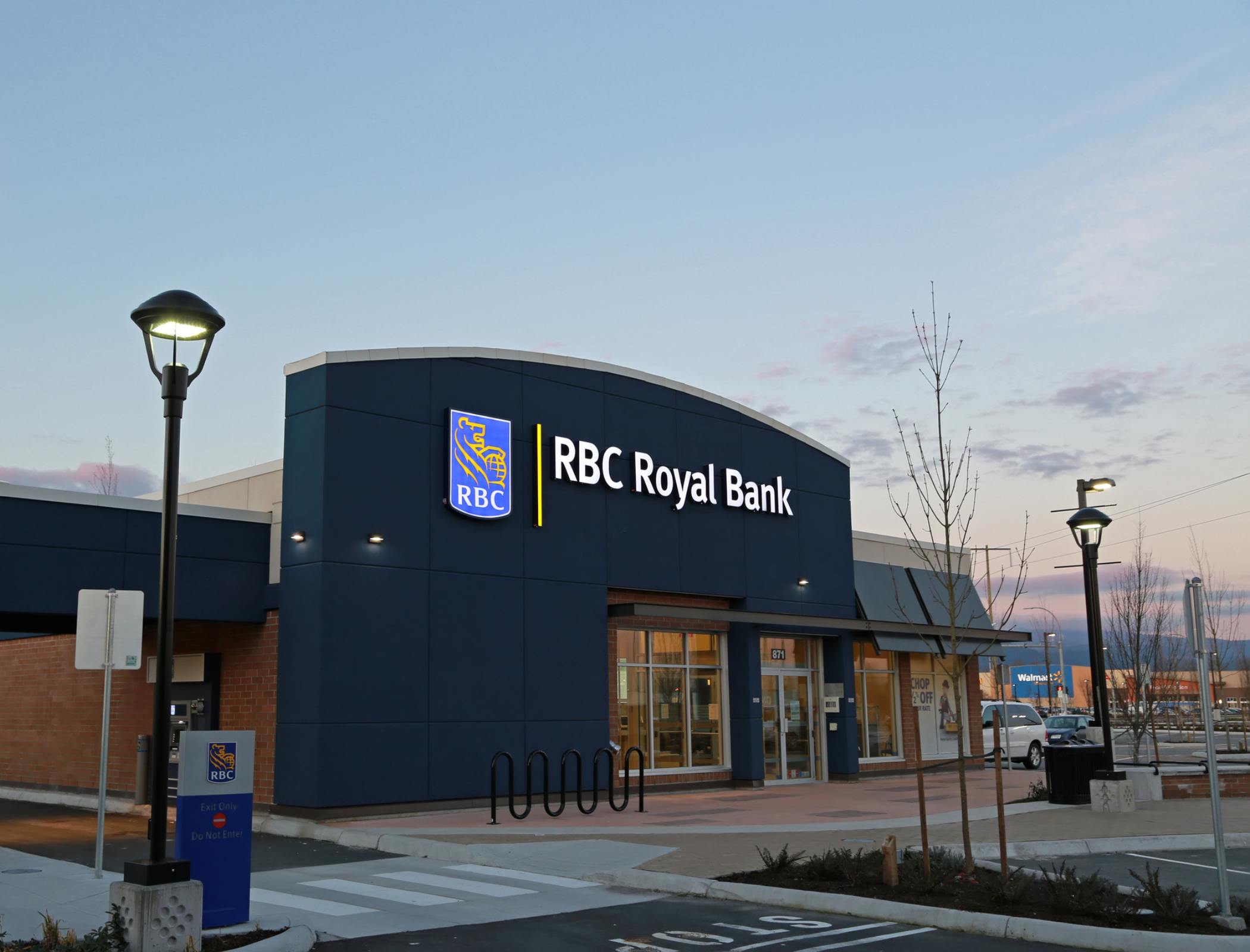 Canadian bank becomes the world’s top fossil fuel financer