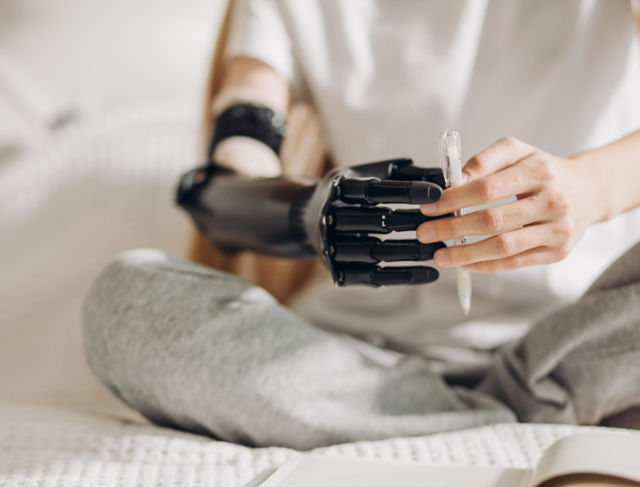 Amputees able to move robotic arm with their mind