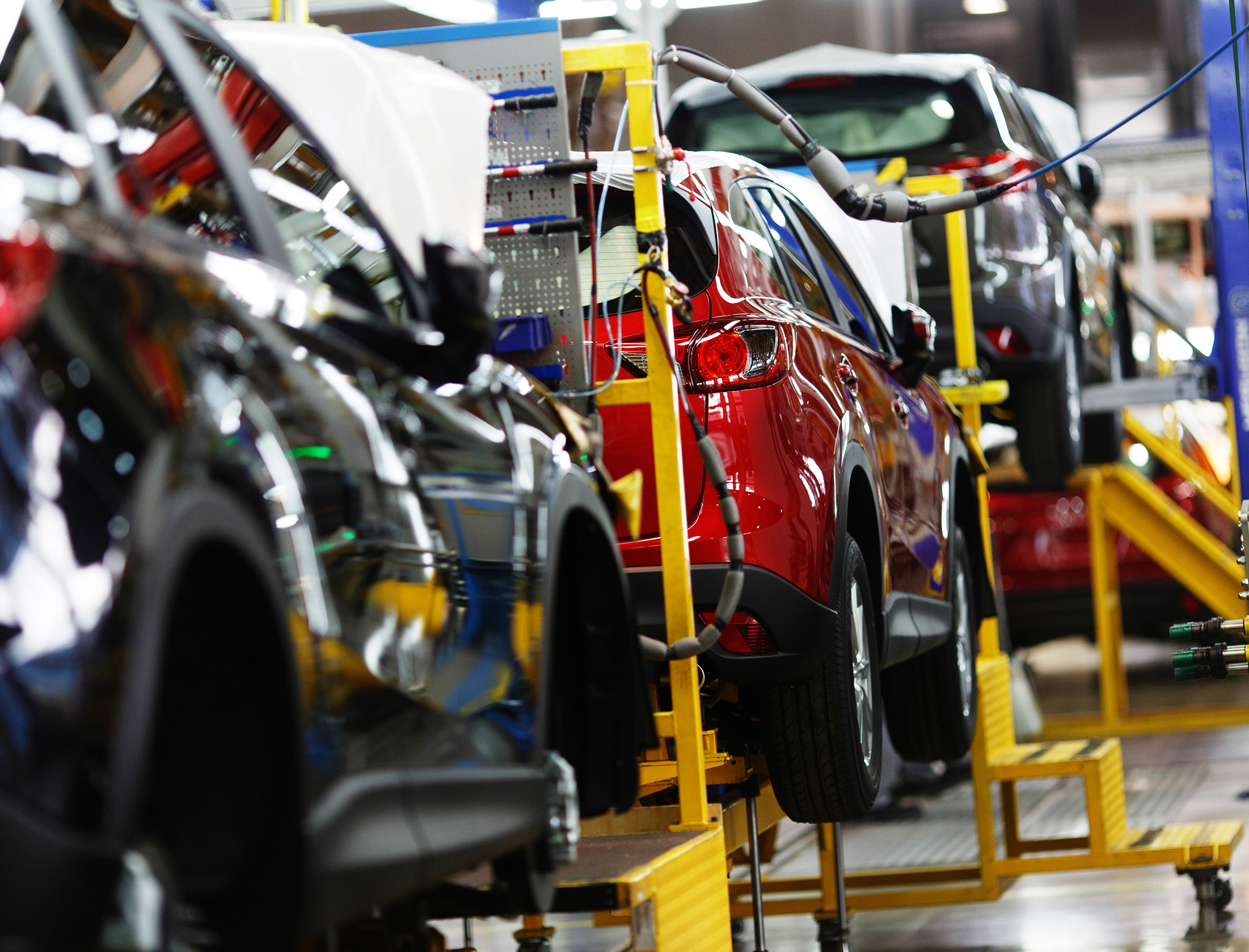 Can car makers meet decarbonisation challenge ahead of schedule?