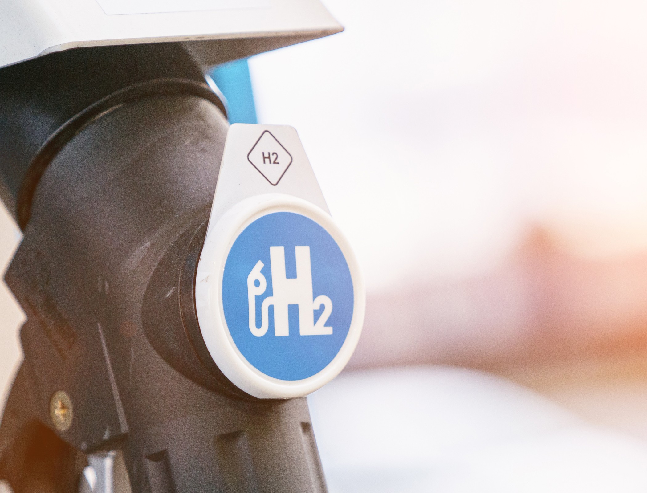 UK bets on green hydrogen with new funding round