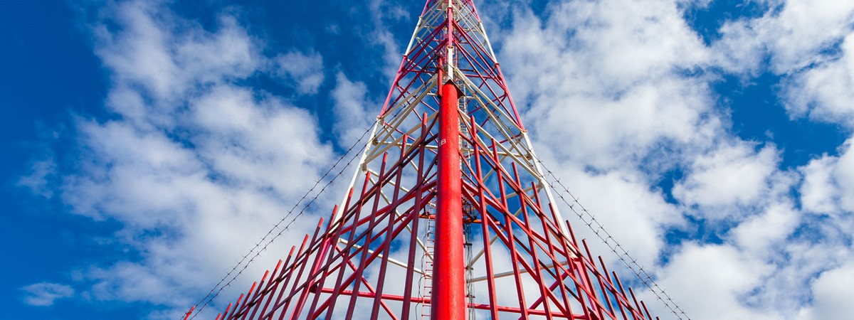 5G communications maximised with energy-efficient relay network