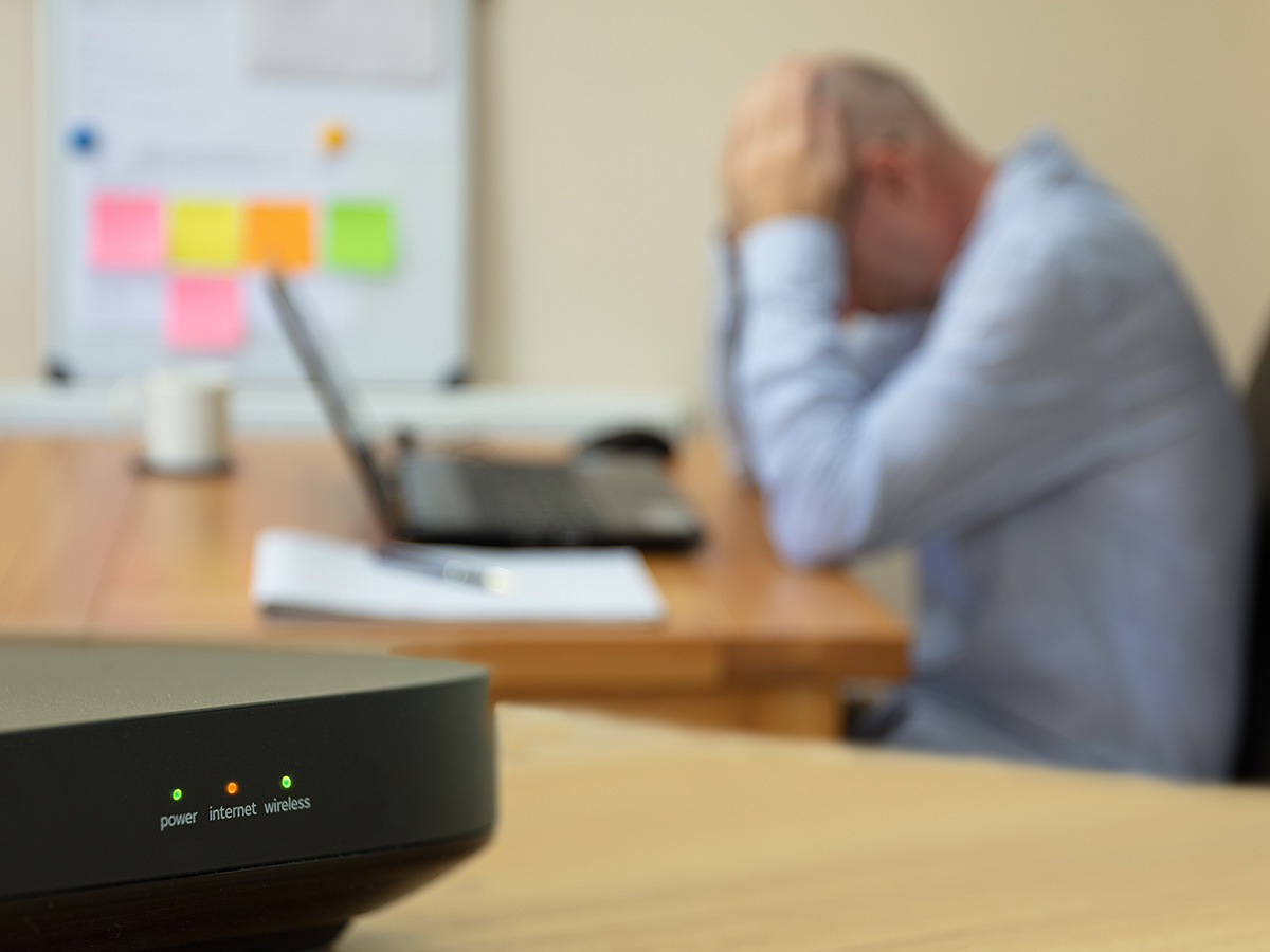 Poorer households stuck with slower broadband speeds, study suggests