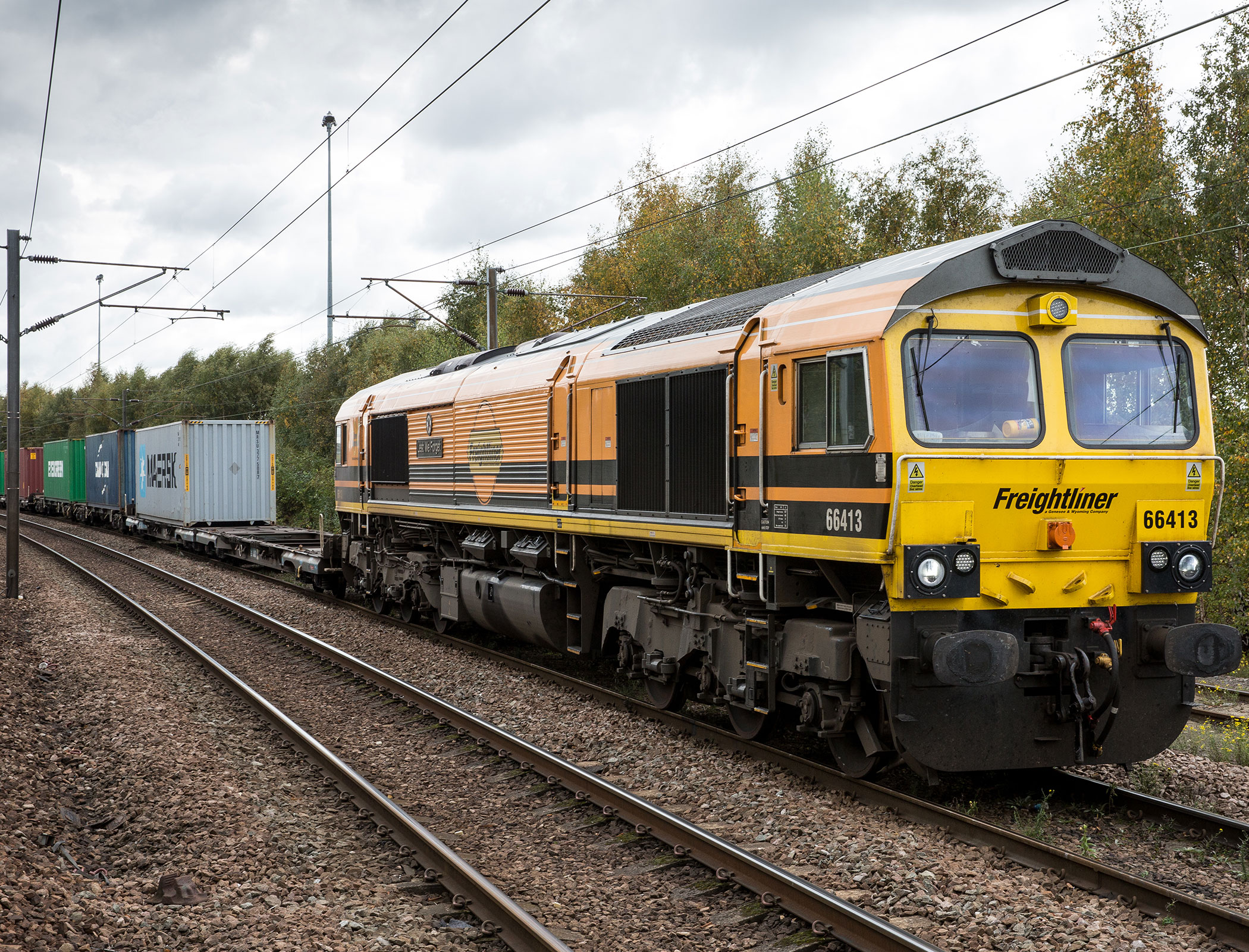 Rail freight growth explored to cut UK carbon emissions from goods transport