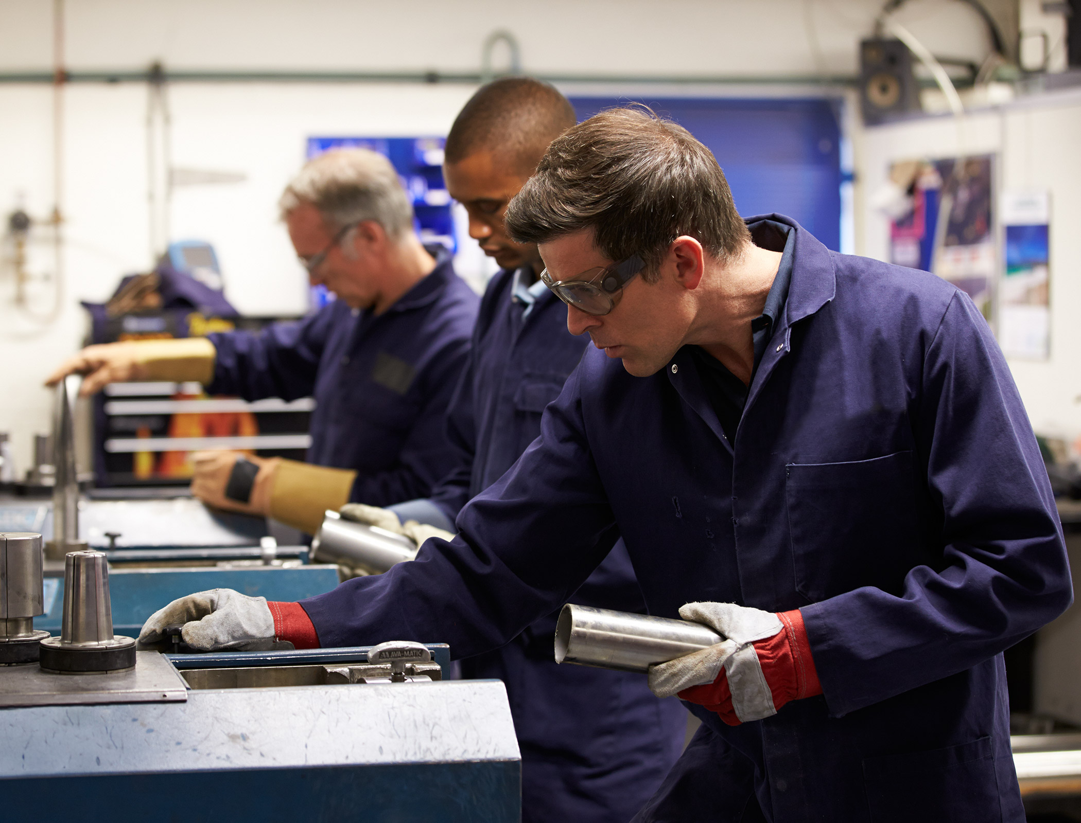 Engineering students mostly white men despite diversity efforts, report finds