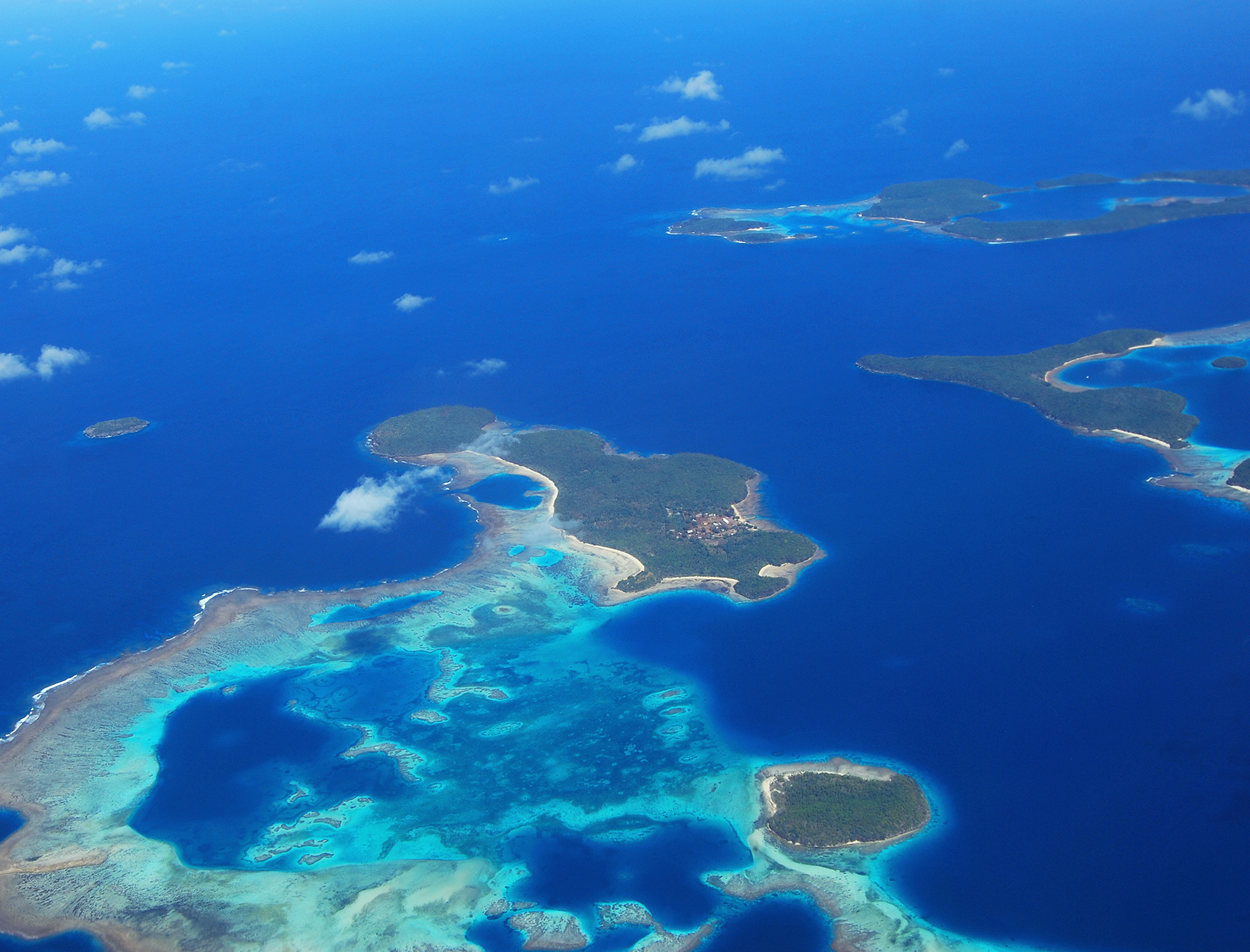 Robot boat maps underwater volcano in South Pacific