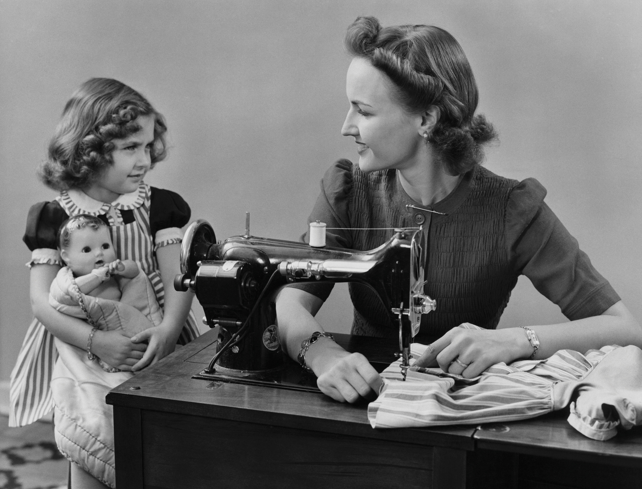 The eccentric engineer: dreaming up the sewing machine