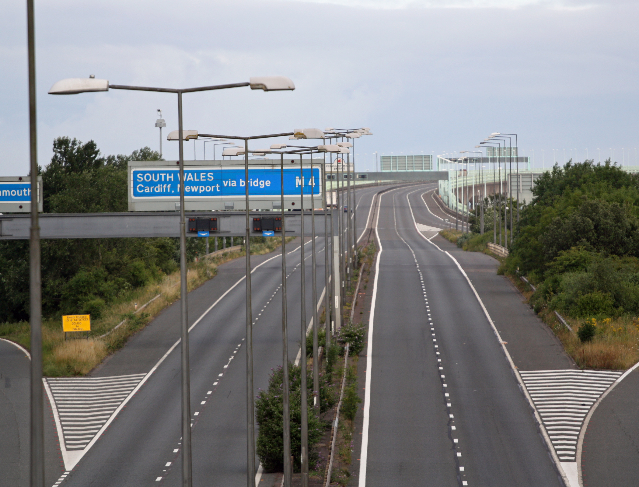 Fuel protesters bring M4 to standstill; other roads also affected