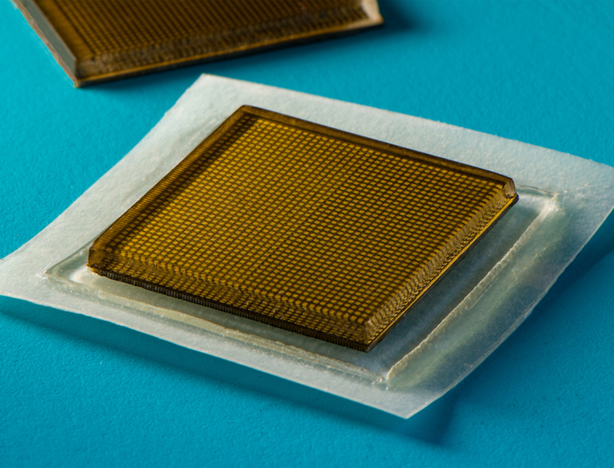 Stamp-sized ultrasound stickers can see inside the body