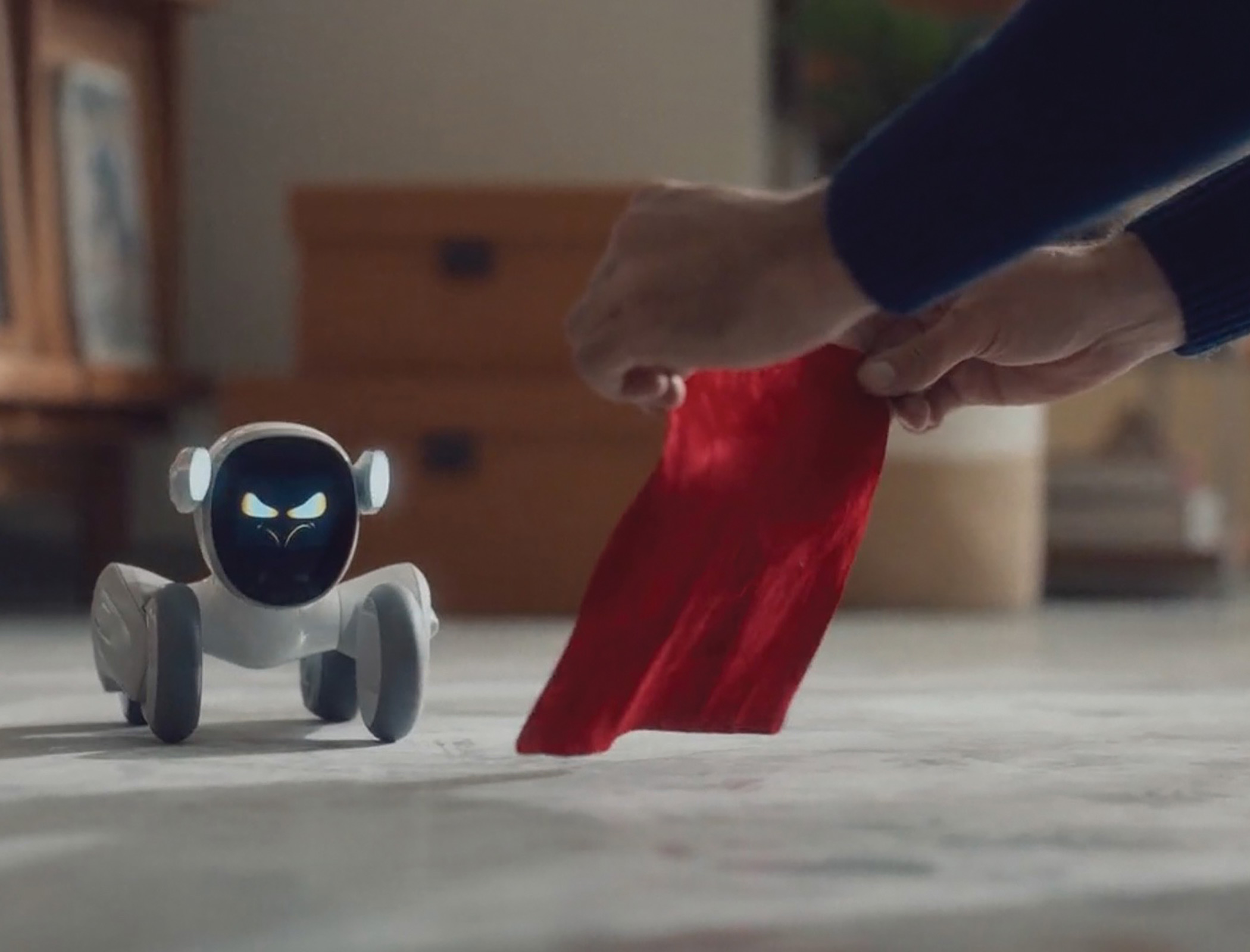 Bizarre Tech: Amagami Ham Ham, Respiray Wear A+, and Loona Smart Robot