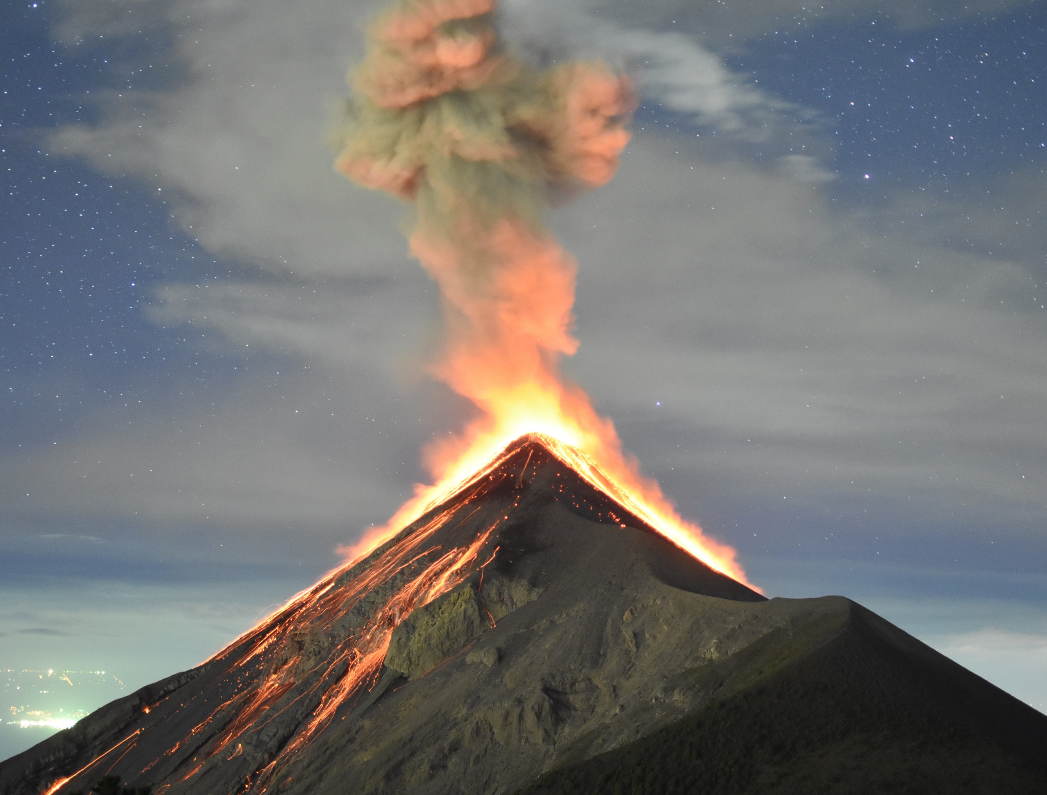 Volcanic eruptions shown to disrupt satellite comms links