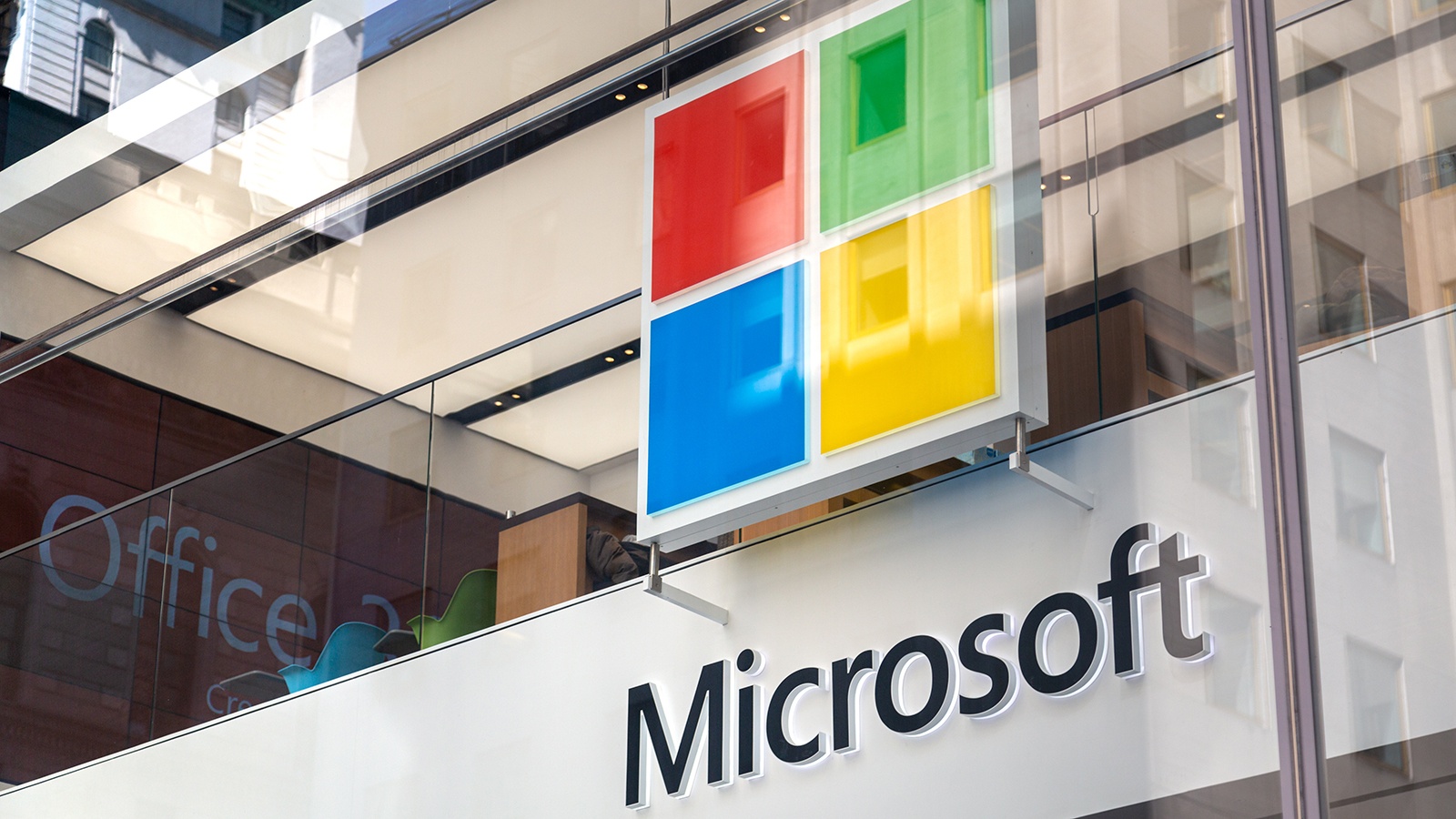Microsoft announces new AI Hub in central London
