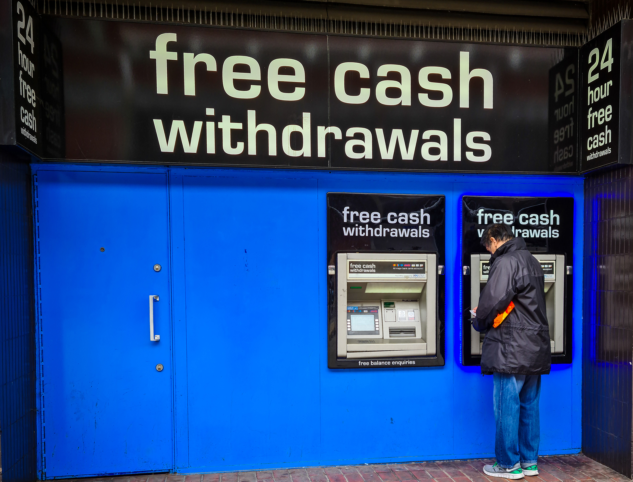 Banks to ensure access to cash within three miles for all UK citizens under new rules