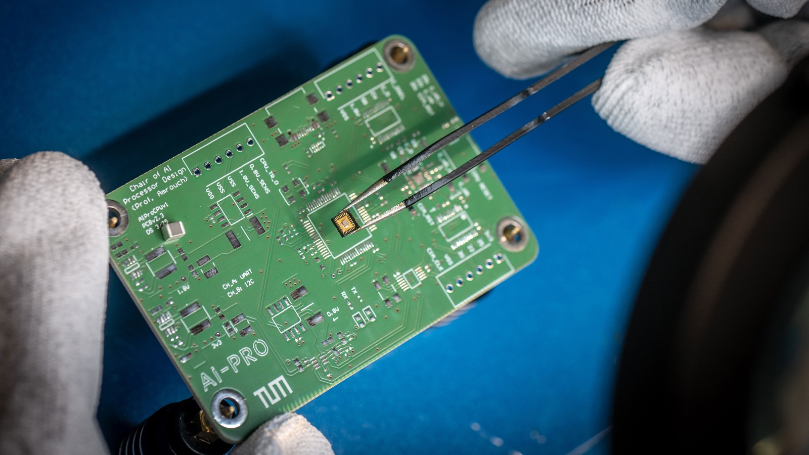Brain-inspired AI chip can process data locally without need for cloud or internet