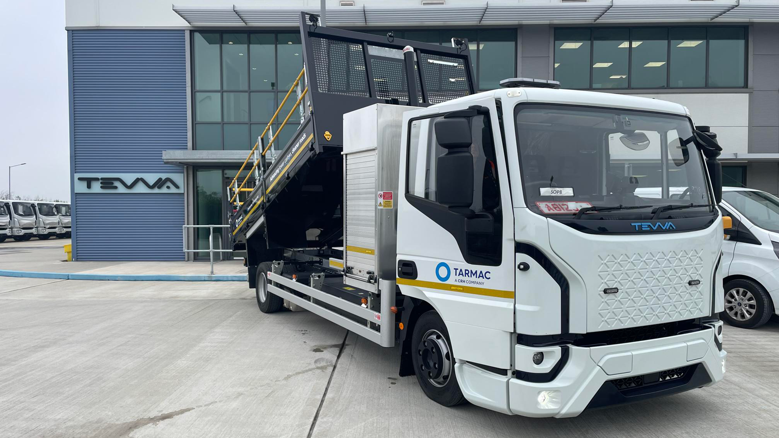 Tarmac starts trials of all-electric 7.5 tonne tipper truck