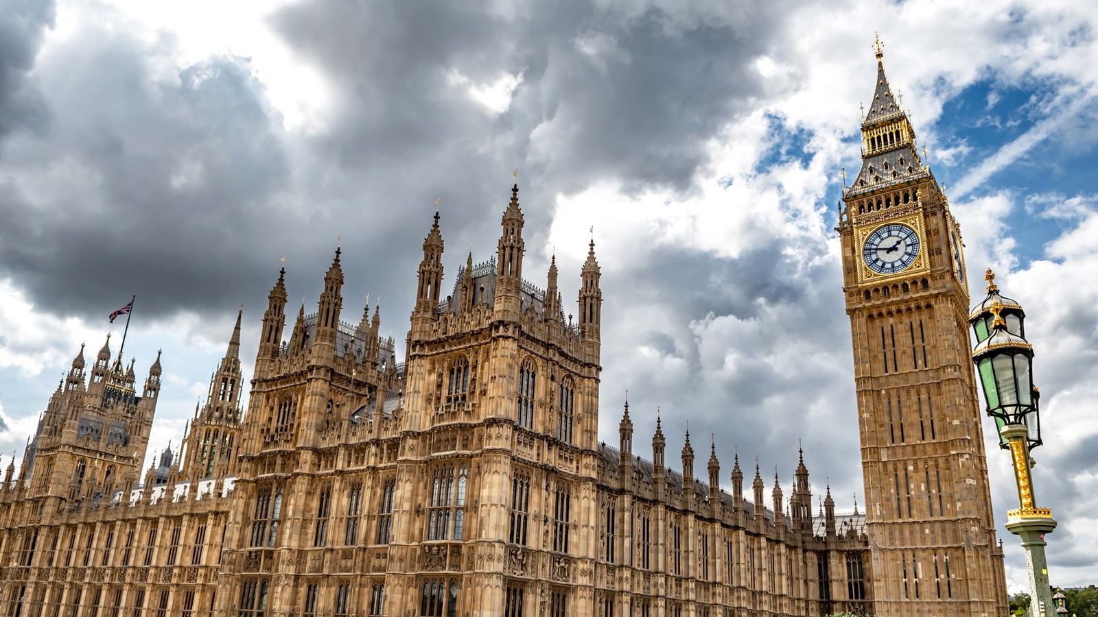 House of Lords pushes back on government's AI bill without copyright protections