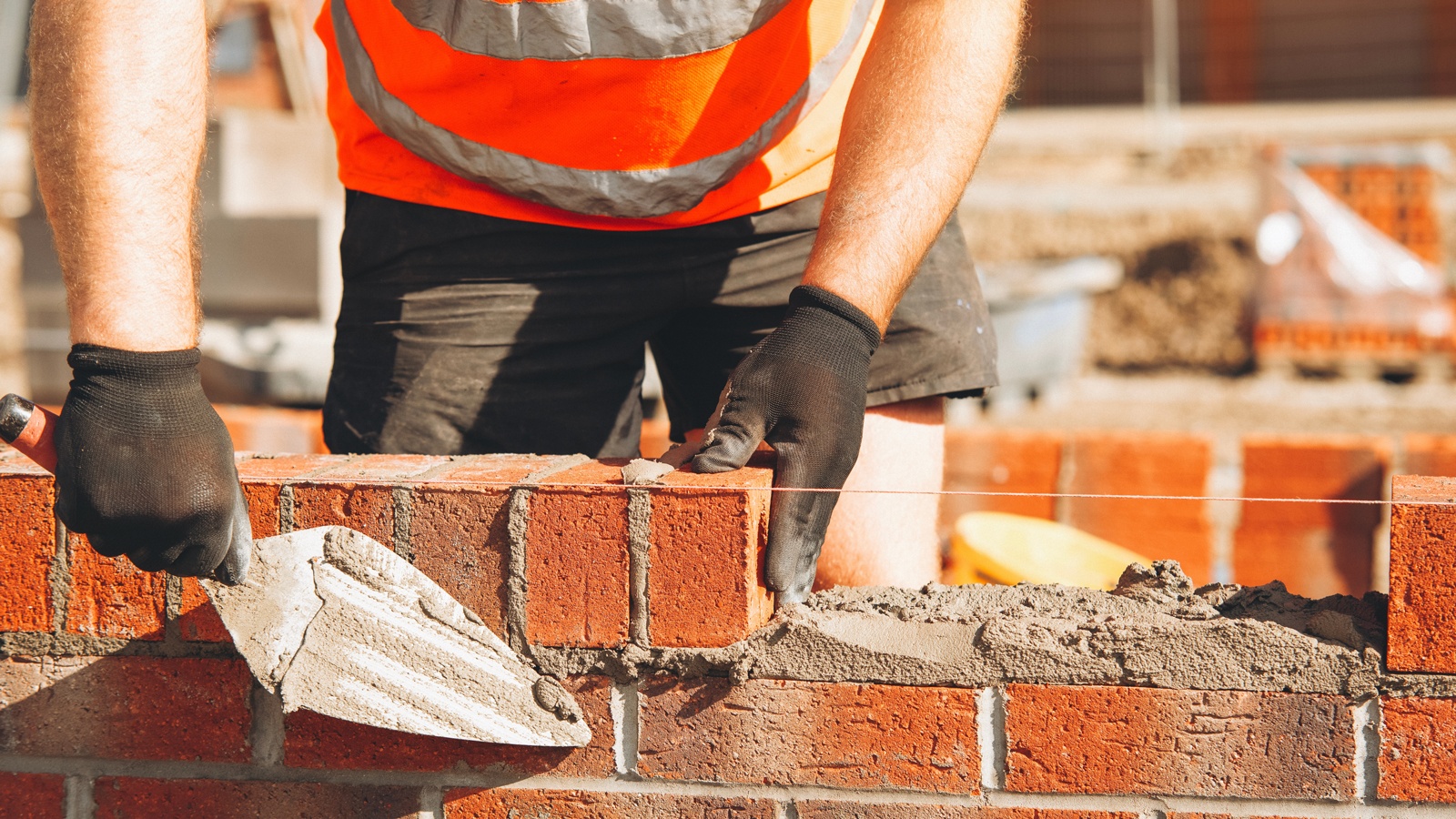 UK government commits £600m to train over 60,000 construction workers