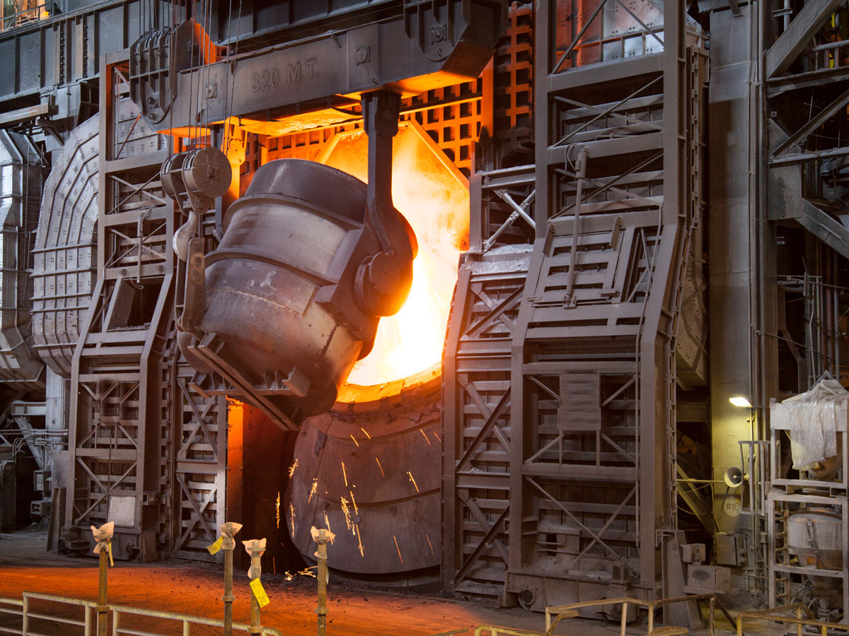 Steel industry urges government to cut electricity prices to stay competitive