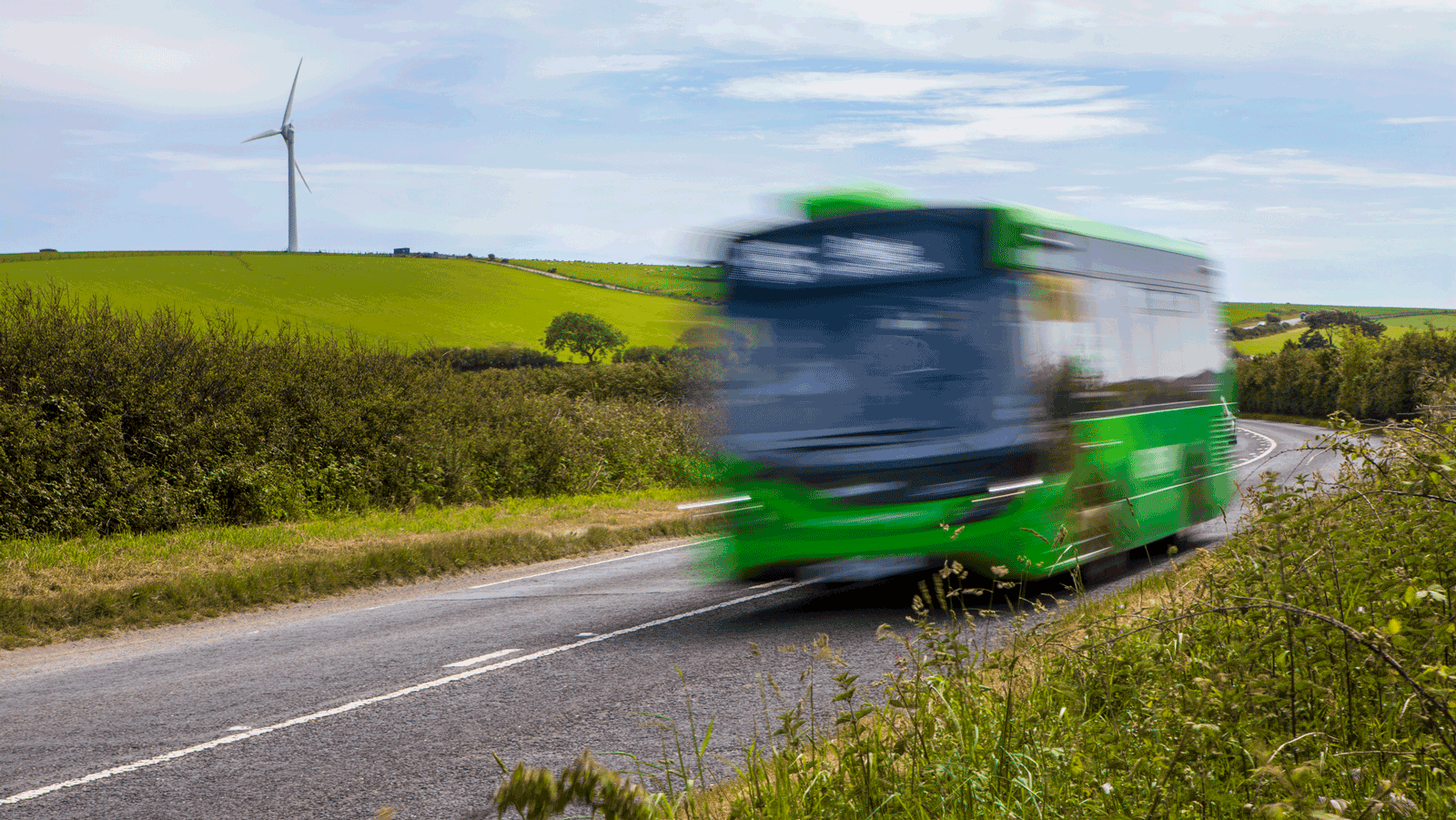 UK government invests a further £143m to roll out almost a thousand new electric buses