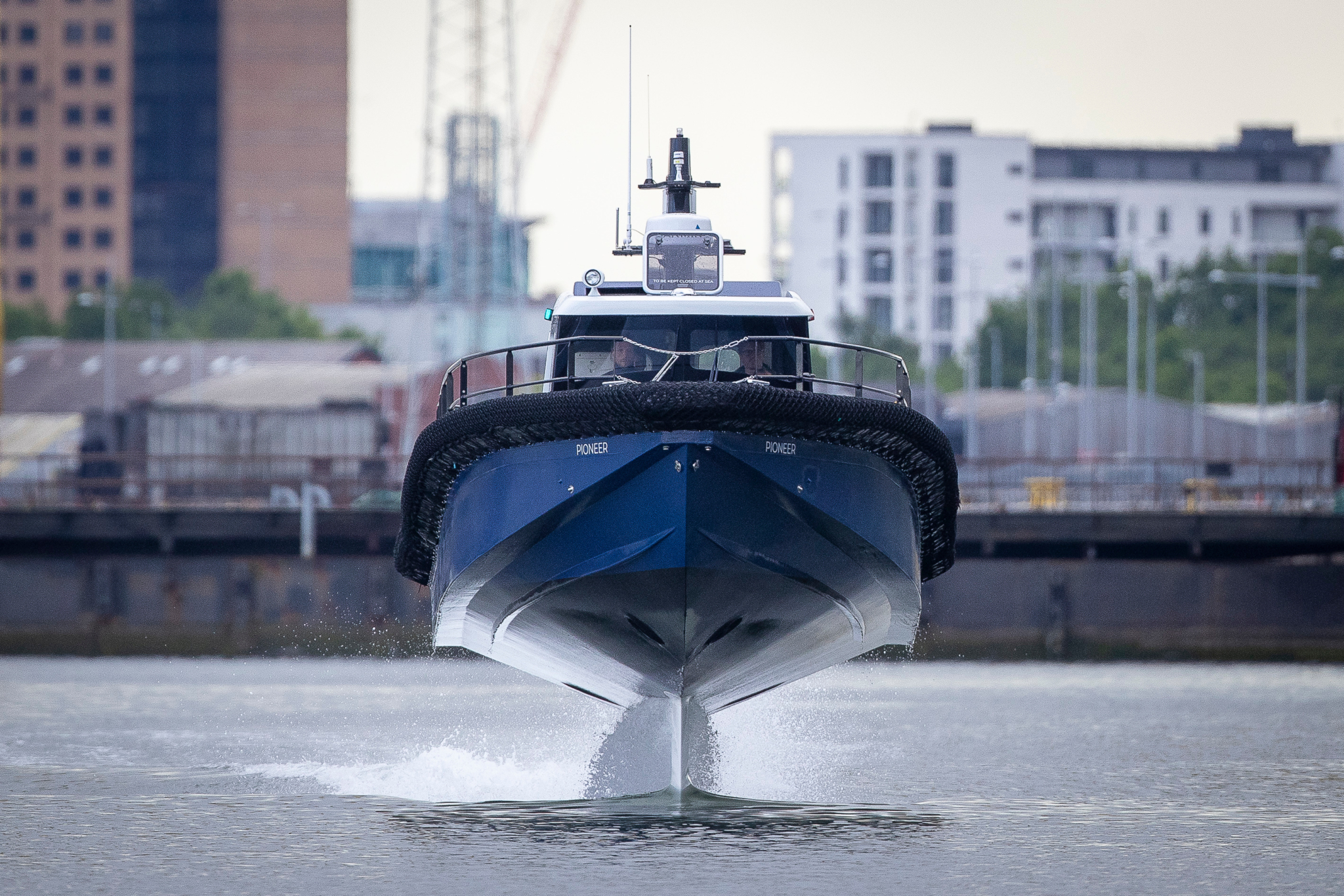 Zero-emissions hydrofoil uses minimal energy by floating above the water