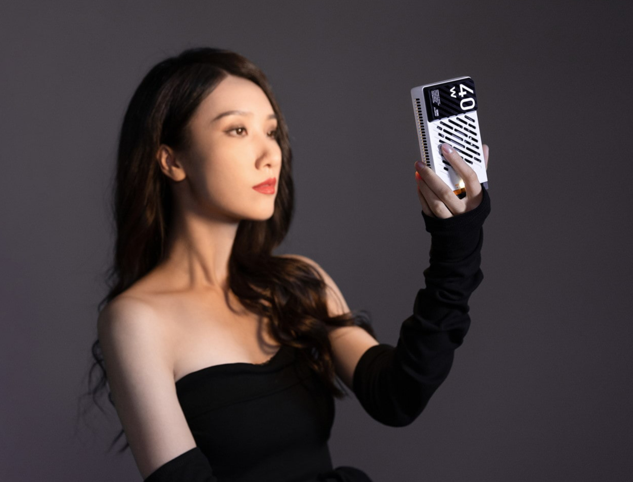 Hands-on review: Zhiyun M40 portable photography light