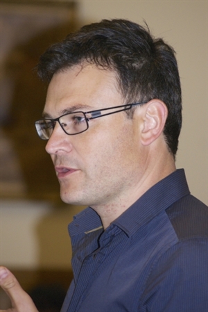 e112e898eda9e1e797be81b66c388ab9-huge-matthew-j-at-vcw.jpg