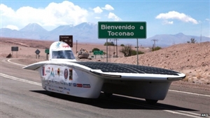 b80609b475ba25fe619b90cbe5f0dce6-huge-solar-car-in-atacama-desert.jpg