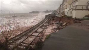 3b69a6cd20b43d821ecb2e15158738e1-huge-dawlish-train-line.jpg