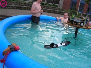 76f42ae8d05e84bbedbfe8d8b060eaaf-huge-flipflop-pool.jpg