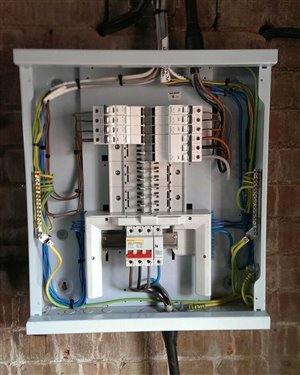 1a85377f01456c7610276b0b8f65e985-original-3phase-board.jpg