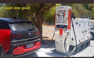 f922add28e70530282d8ea55ac5e1340-original-car-charger.jpg
