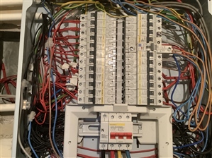 de6cddbd43047a6ae617944a7275ea24-original-93a80f79-8f53-45e5-9d96-6fb36cd1d079.jpg