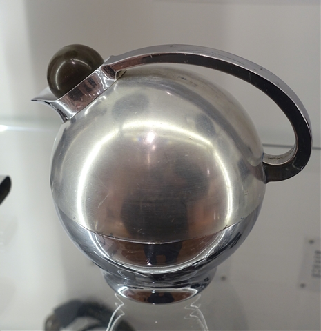 Spherical Thermos flask