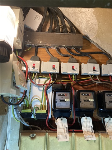 High Ze on TNS supply for flats (3 ohms) - Wiring and the Regulations ...